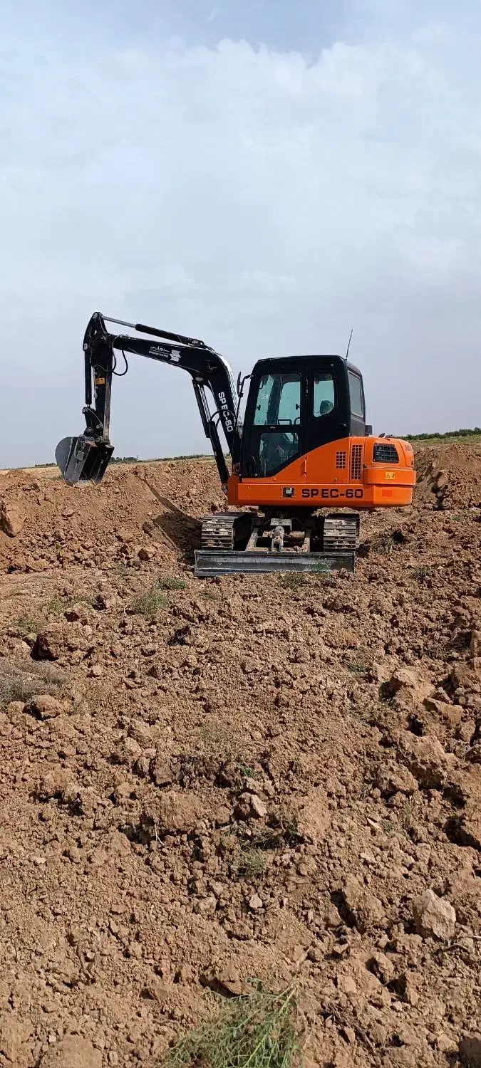 اجاره مینی بیل زنجیری|خدمات حمل و نقل|تاکستان, |دیوار