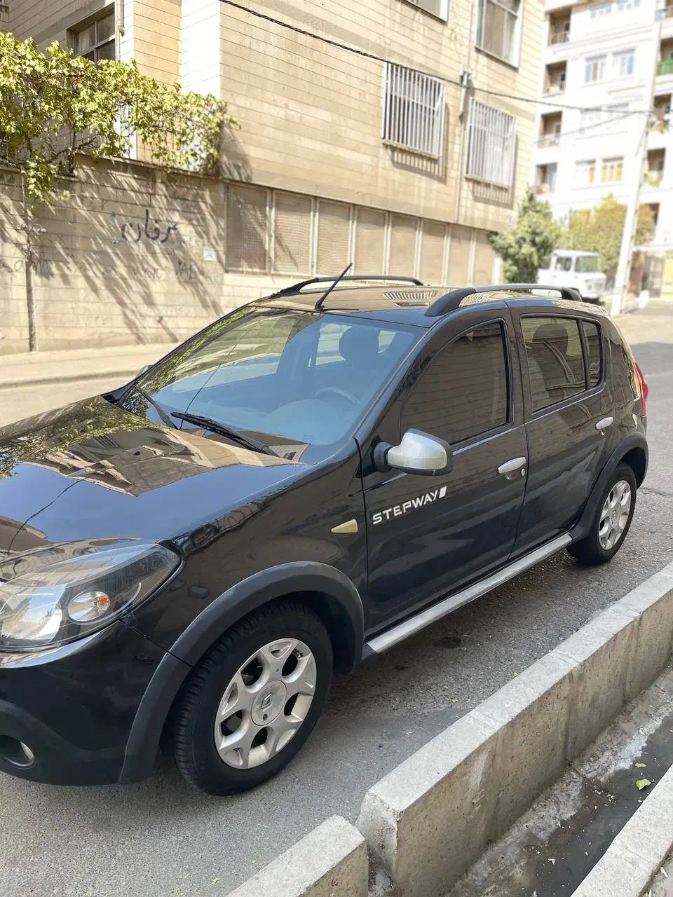 ساندرو استپ وی رنگ دار اتومات شاسی ها سالم|خودرو سواری و وانت|تهران, جنتآباد مرکزی|دیوار