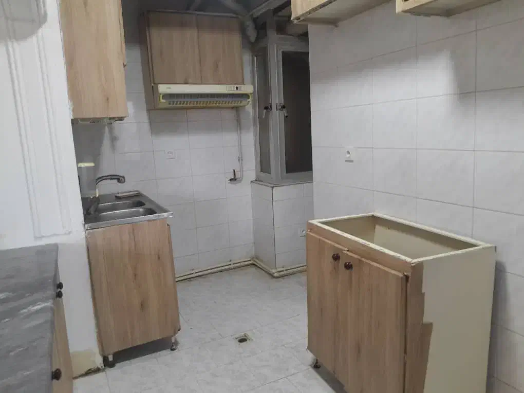 کابینت به همراه سینک و هود|جاکفشی، کمد، دراور|بندر انزلی, کوی واحدی|دیوار