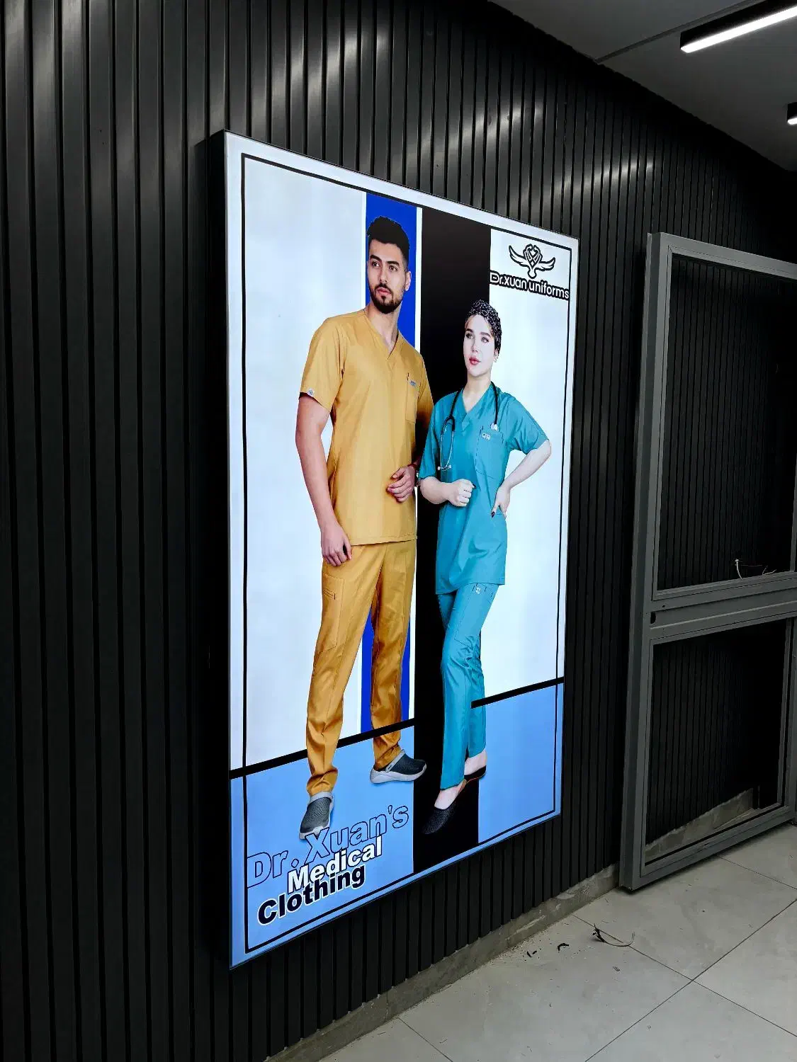 لایت باکس فرم لس سقفی دیواری یو وی|خدمات پیشه و مهارت|کرج, مجتمع صنفی صنعتی|دیوار