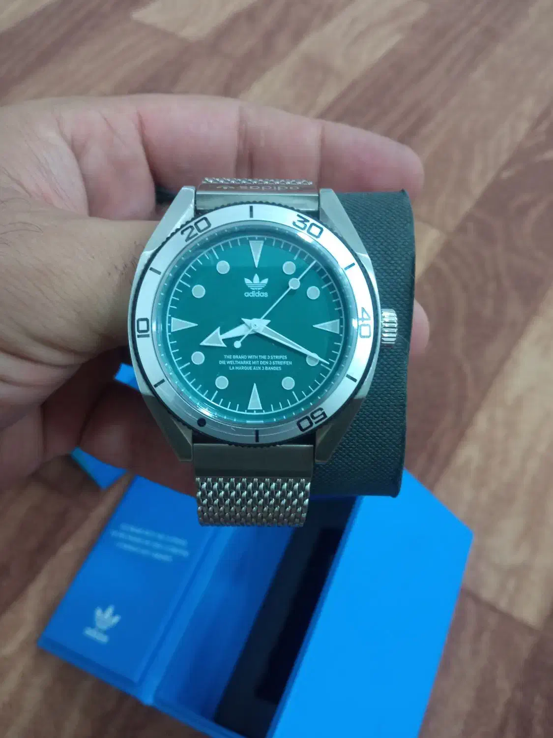 ساعت ادیداس|ساعت|مریوان, |دیوار