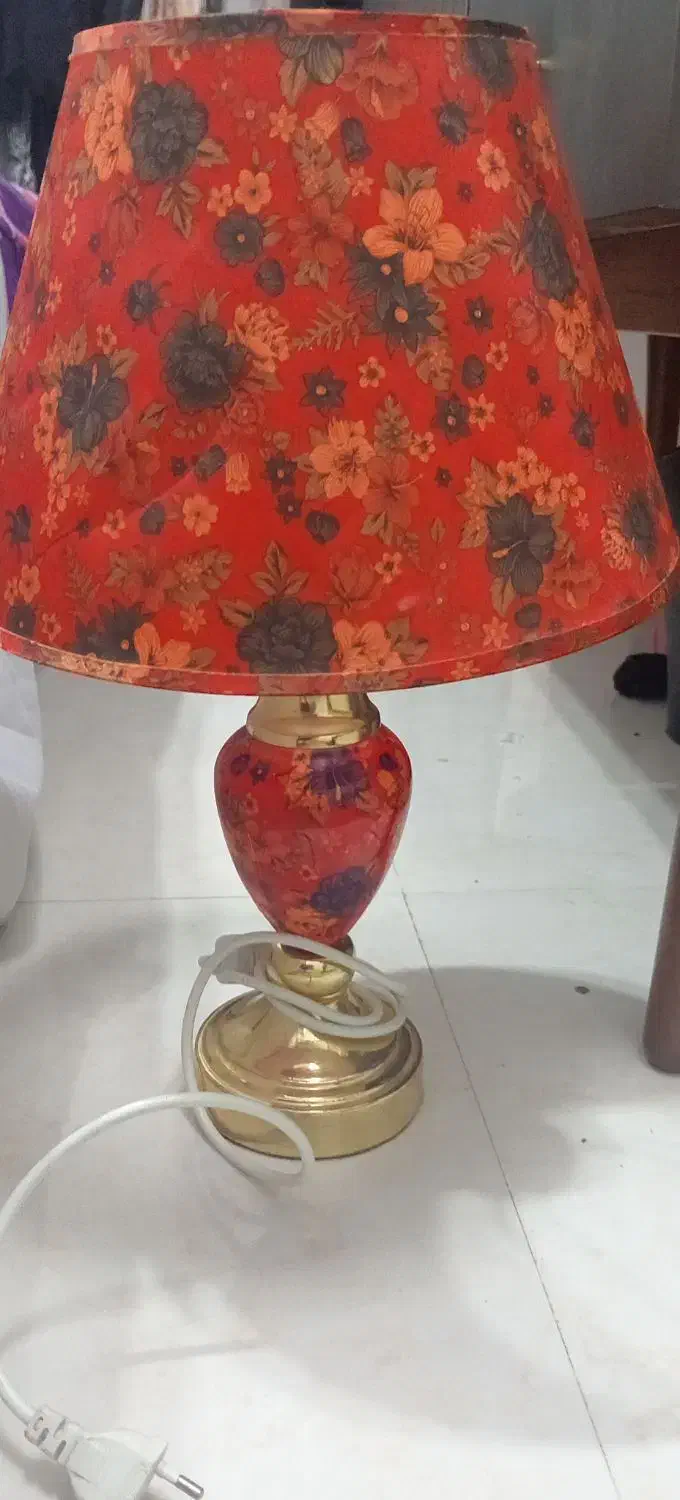 چراغ خواب و گلدون دو تا و گلیم و چوب پرده ریلی|اسباب و اثاث بچه|تربتحیدریه, یحیی آباد|دیوار