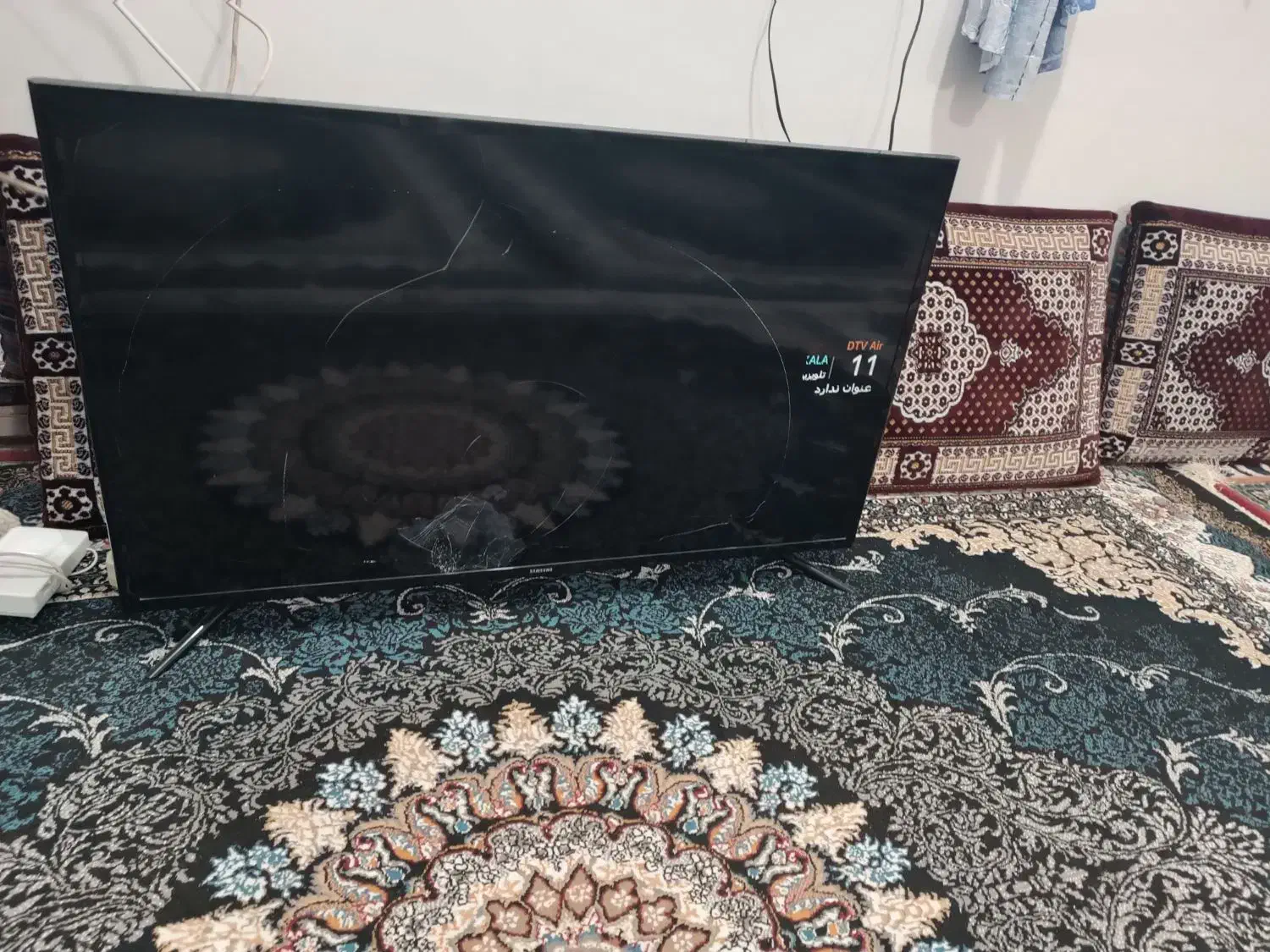 تلوزیون ۴۳ اینچ|تلویزیون و پروژکتور|آستانه اشرفیه, |دیوار