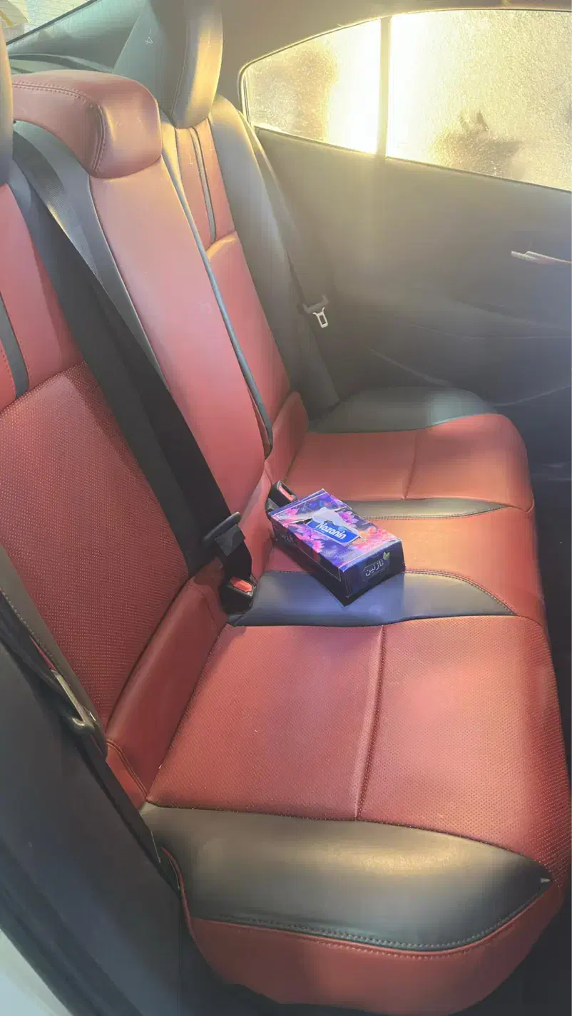 لوین هیبرید ۲۰۲۳ داخل قرمز|خودرو سواری و وانت|تهران, پاسداران|دیوار