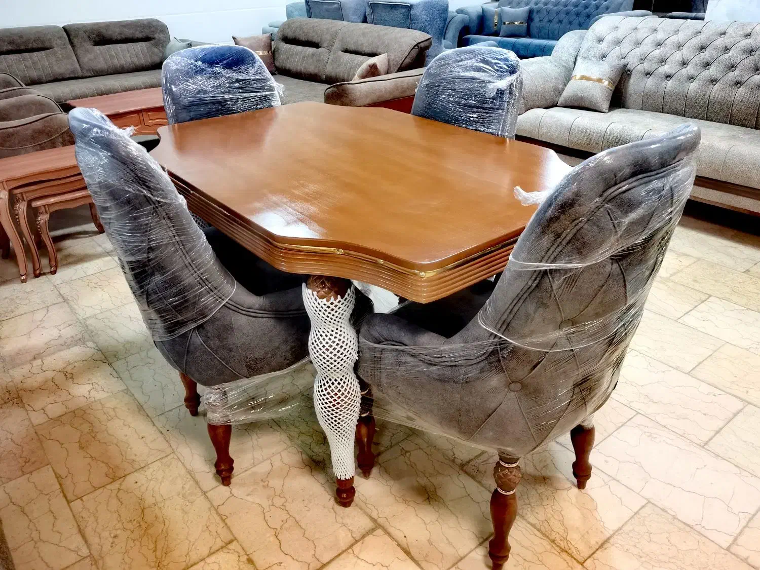 میز ناهار خوری|میز و صندلی غذاخوری|یزد, |دیوار