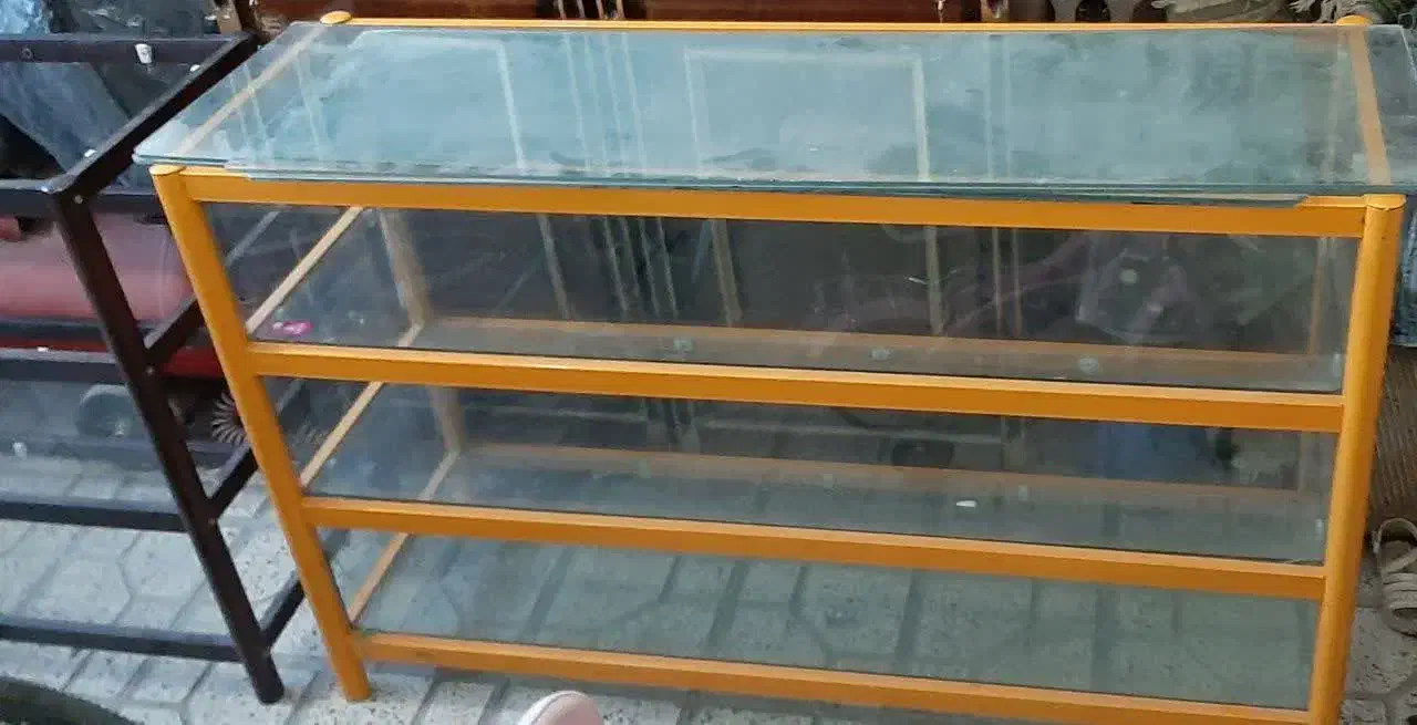 ویترین مغازه فلزی شیشه ی|بوفه، ویترین، کنسول|شاهینشهر, نظامی|دیوار
