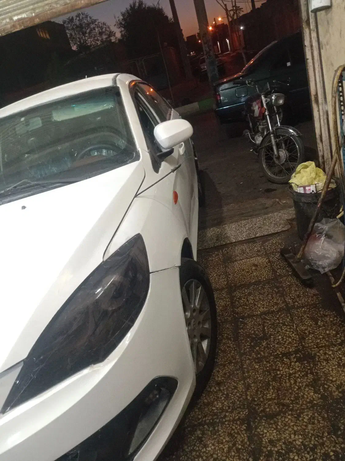 ام وی ام ۳۱۵ تصادفی|خودرو سواری و وانت|قم, حنیف نژاد|دیوار