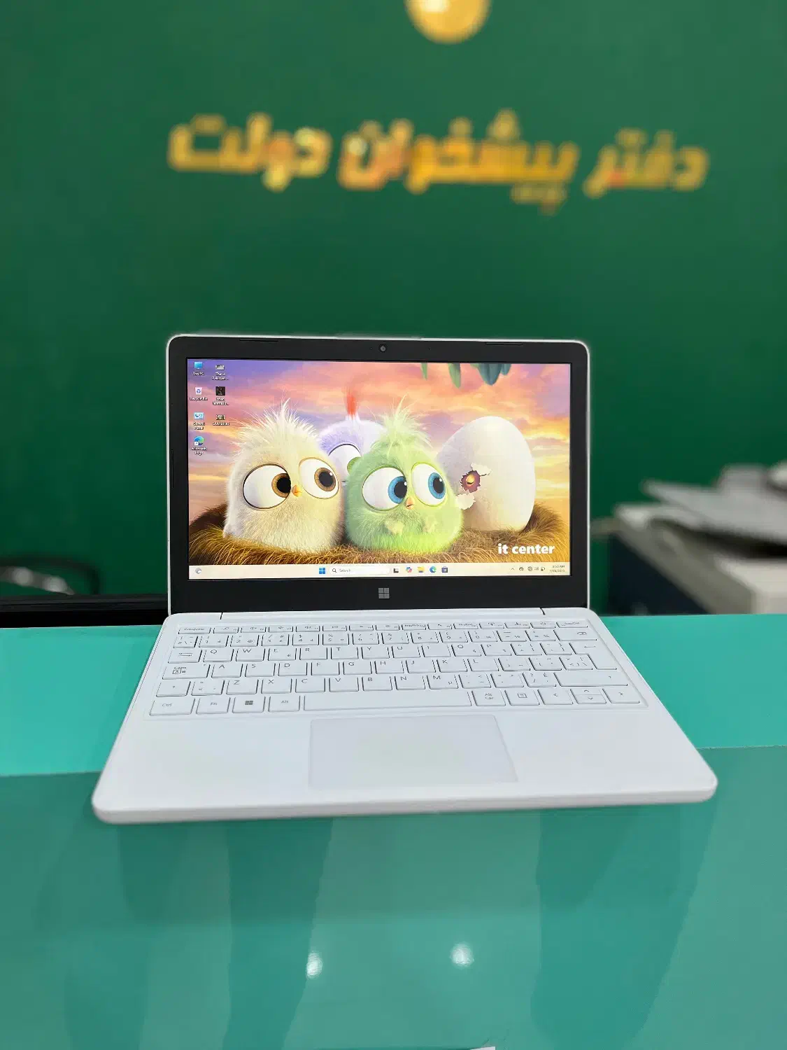 لپ تاپ مایکروسافت Microsoft Surface SE|رایانه همراه|هشتگرد, هشتگرد قدیم|دیوار