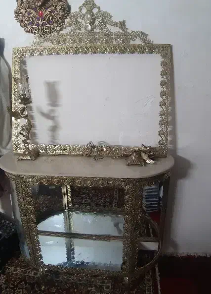 کنسول آیینه و شمعدان برنجی|مبلمان خانگی و میز عسلی|بروجرد, |دیوار