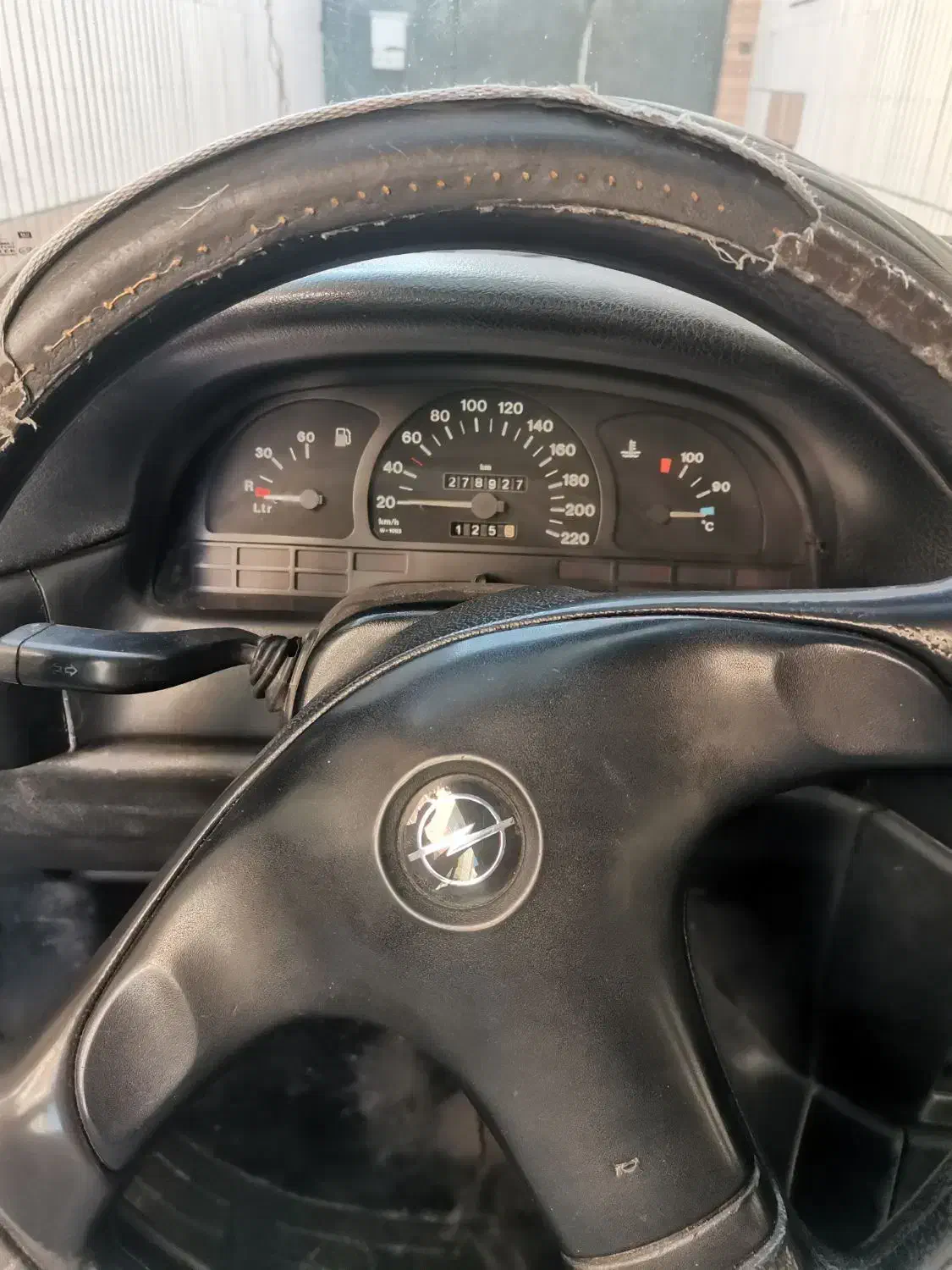 اُپل وکترا 1993|خودرو سواری و وانت|خمینی‌شهر, |دیوار