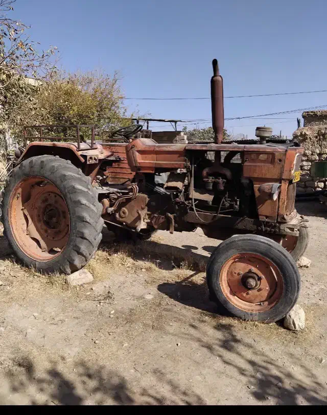 تراکتور رومانی مدل ۵۸|خودرو سنگین|حمیل, |دیوار