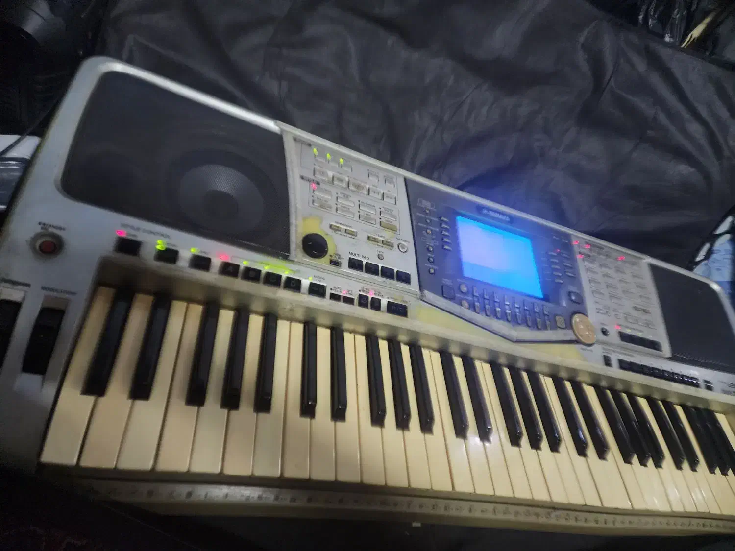 ارگ 2000|پیانو، کیبورد، آکاردئون|رانکوه, |دیوار