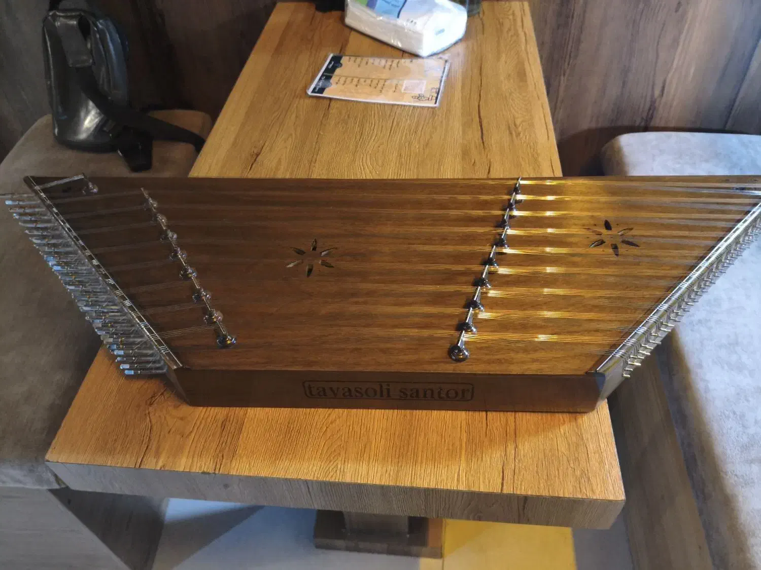 سنتور توسلی|سازهای سنتی|ساری, |دیوار