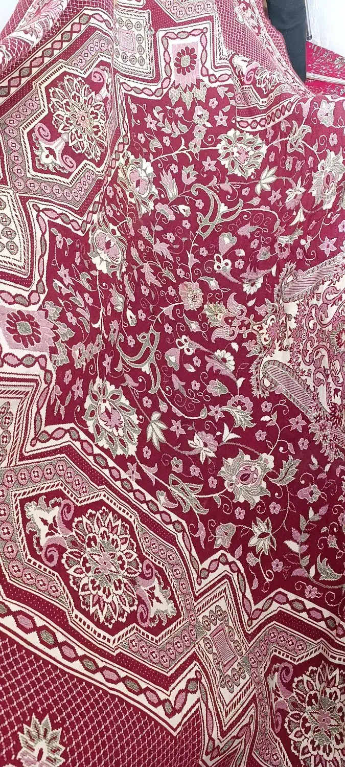 روفرشی|روفرشی|بروجرد, |دیوار