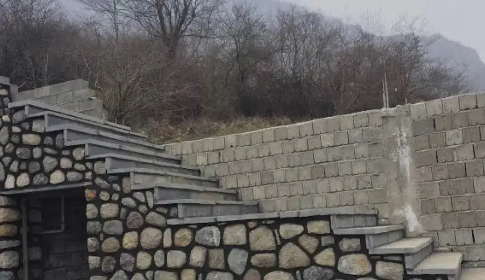 سنگ کاری مالون لاشه ورقه ای|خدمات پیشه و مهارت|کرج, عظیمیه|دیوار