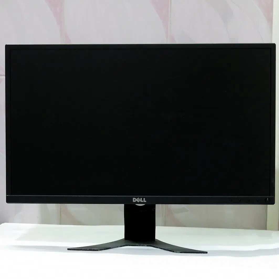 مانیتور 24 اینچ IPS مارک DELL|قطعات و لوازم جانبی رایانه|قم, چهار مردان|دیوار