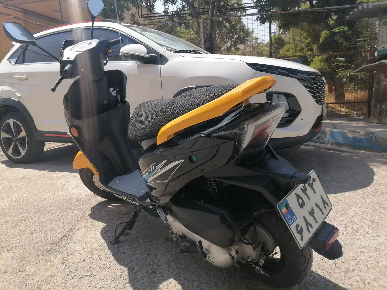 موتور عرفان 110 سال 1402|موتورسیکلت|اراک, |دیوار