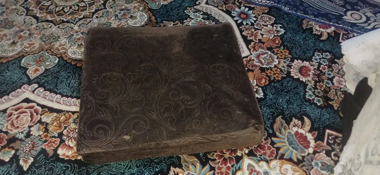 پشتی مبل 7 تا|مبلمان خانگی و میز عسلی|خمینی‌شهر, |دیوار