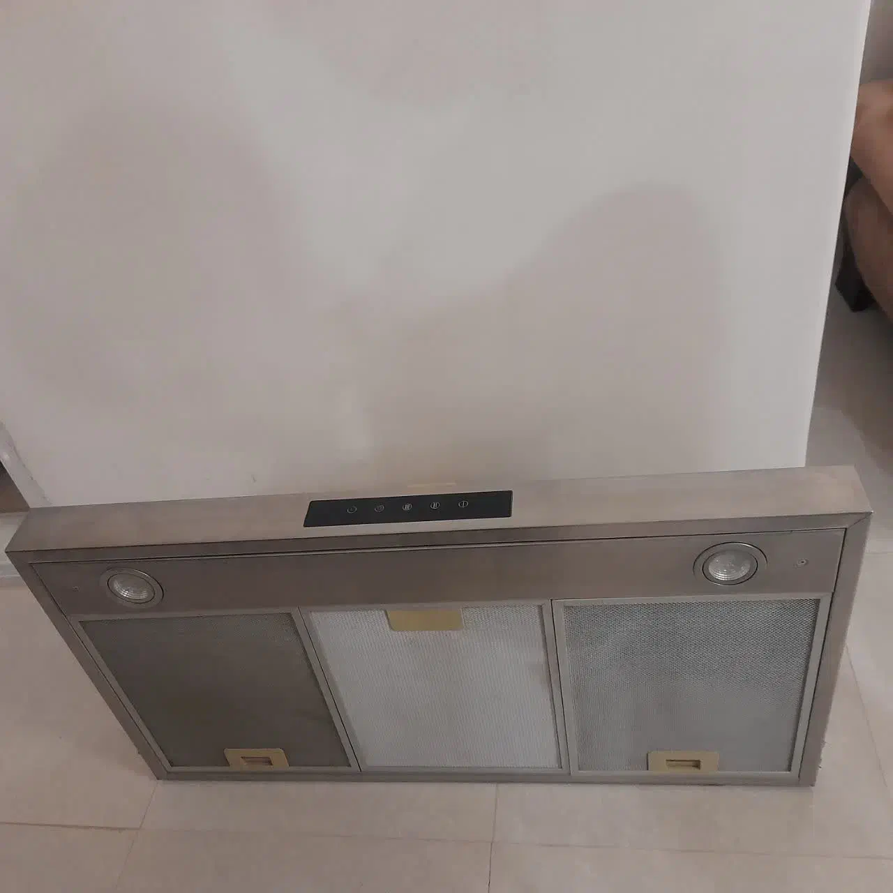 هود|هود|اسفراین, |دیوار