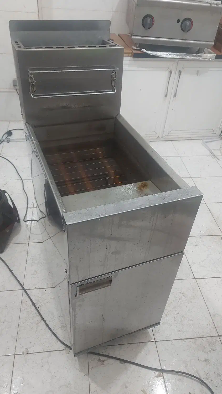 سرخ کن،تاپینگ،فرپیتزا،گریل و چدن|کافی‌شاپ و رستوران|گرگان, |دیوار