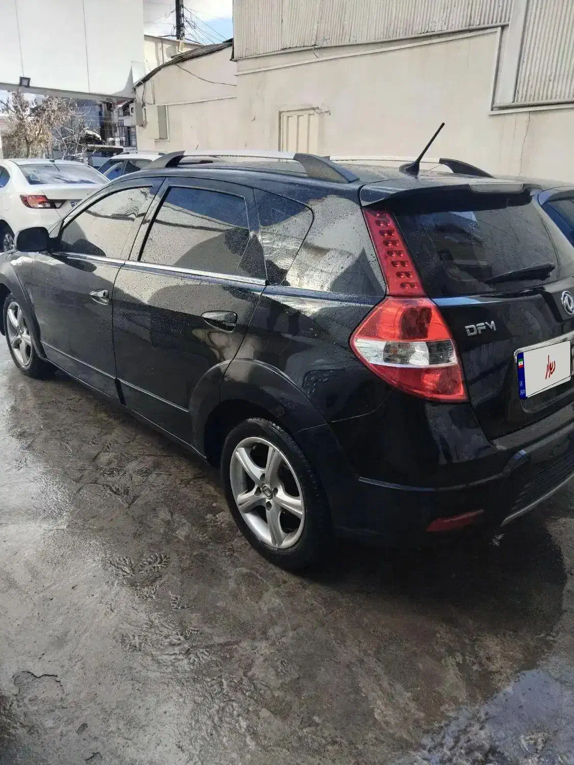 اچ سی کراس مدل ۹۶ تک برگ سند|خودرو سواری و وانت|رشت, یخسازی|دیوار