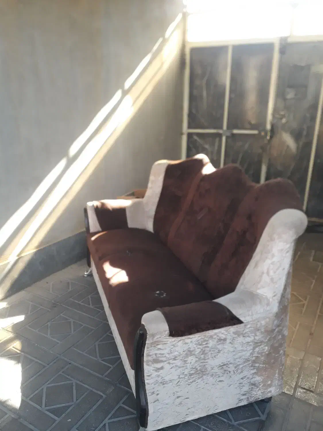 یک دست مبل هفت نفره تمیز|مبلمان خانگی و میز عسلی|شاهرود, |دیوار