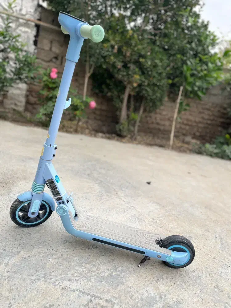 اسکوتر برقی|دوچرخه، اسکیت، اسکوتر|کلاله, |دیوار