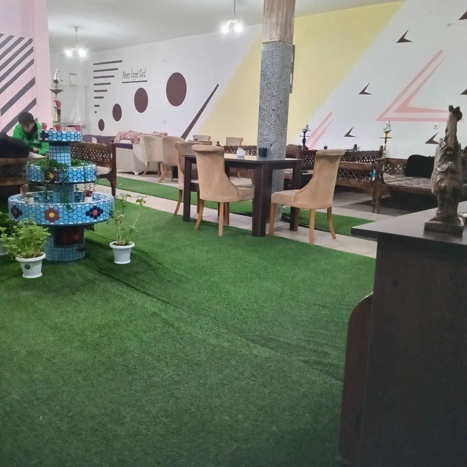 کمک اشپز خانم|استخدام خدمات فروشگاه و رستوران|ارومیه, |دیوار