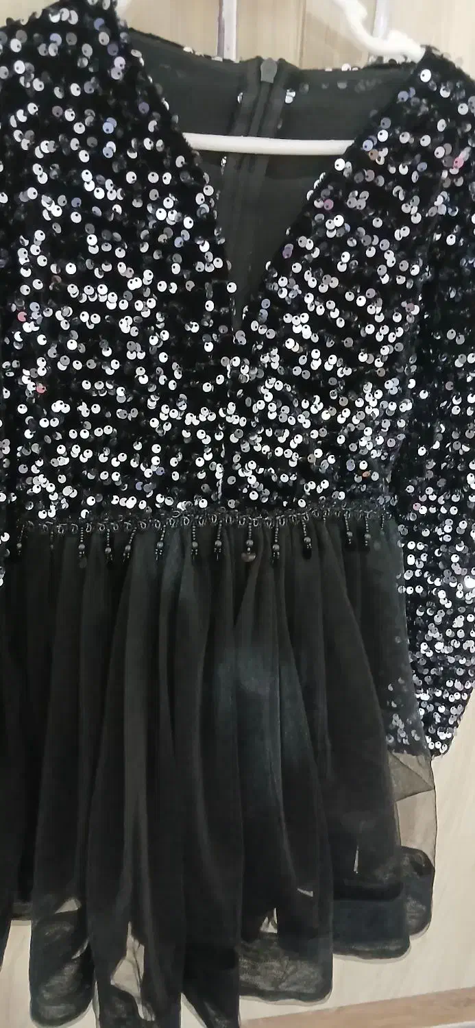 لباس مجلسی|لباس|گرگان, |دیوار