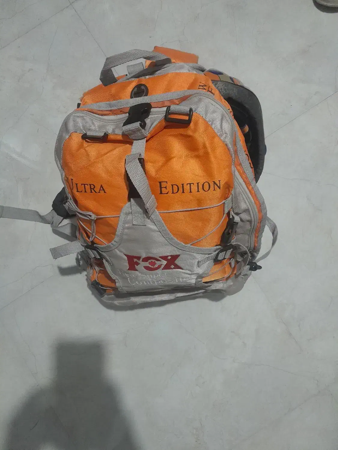 اسکیت خارجی به همراه کلاه ایمنی و کیف|دوچرخه، اسکیت، اسکوتر|نیشابور, شهرک ولیعصر|دیوار