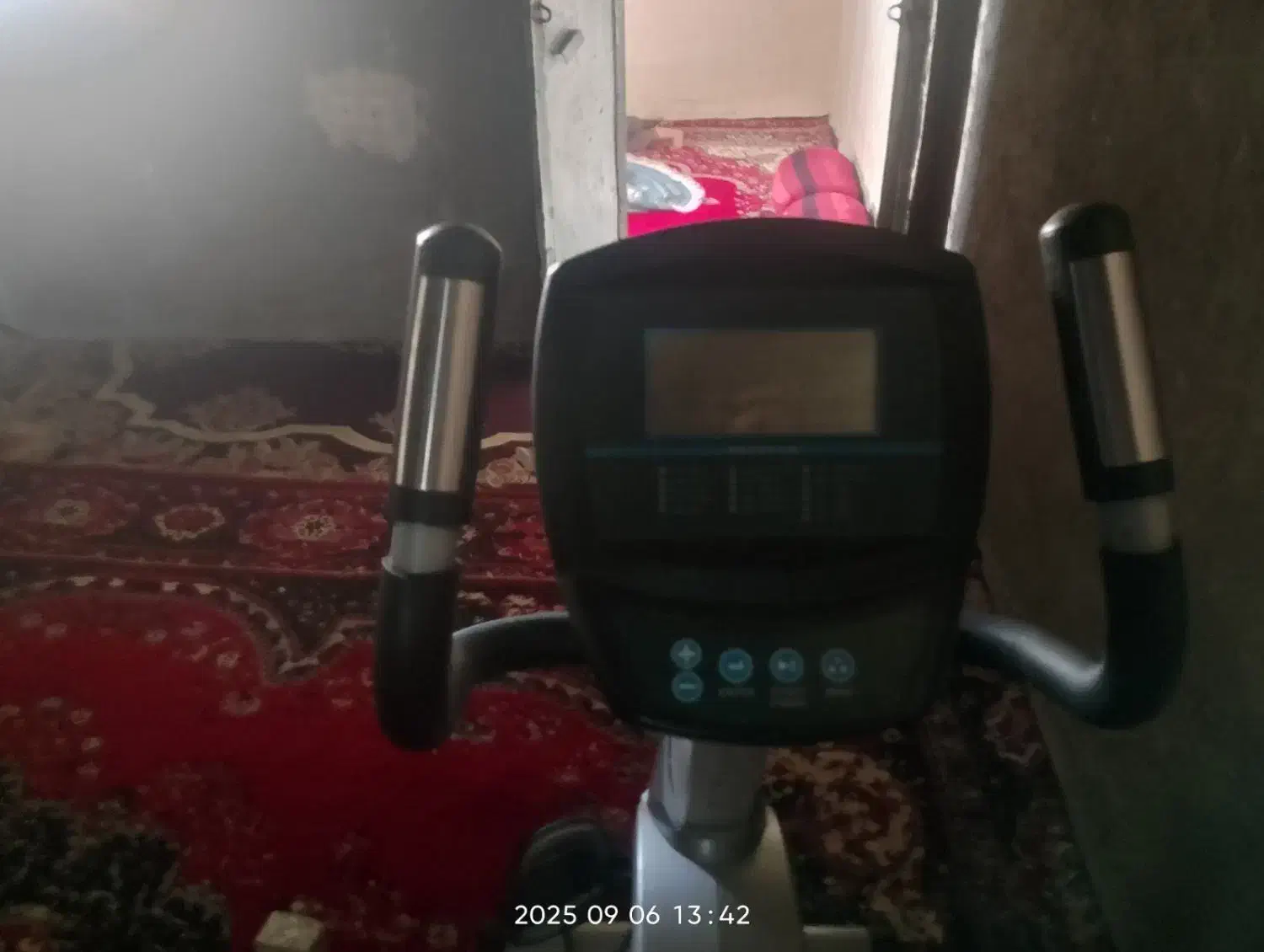 وسایل ورزشی دوچرخه ثابت خانگی|تجهیزات ورزشی|خاش, |دیوار