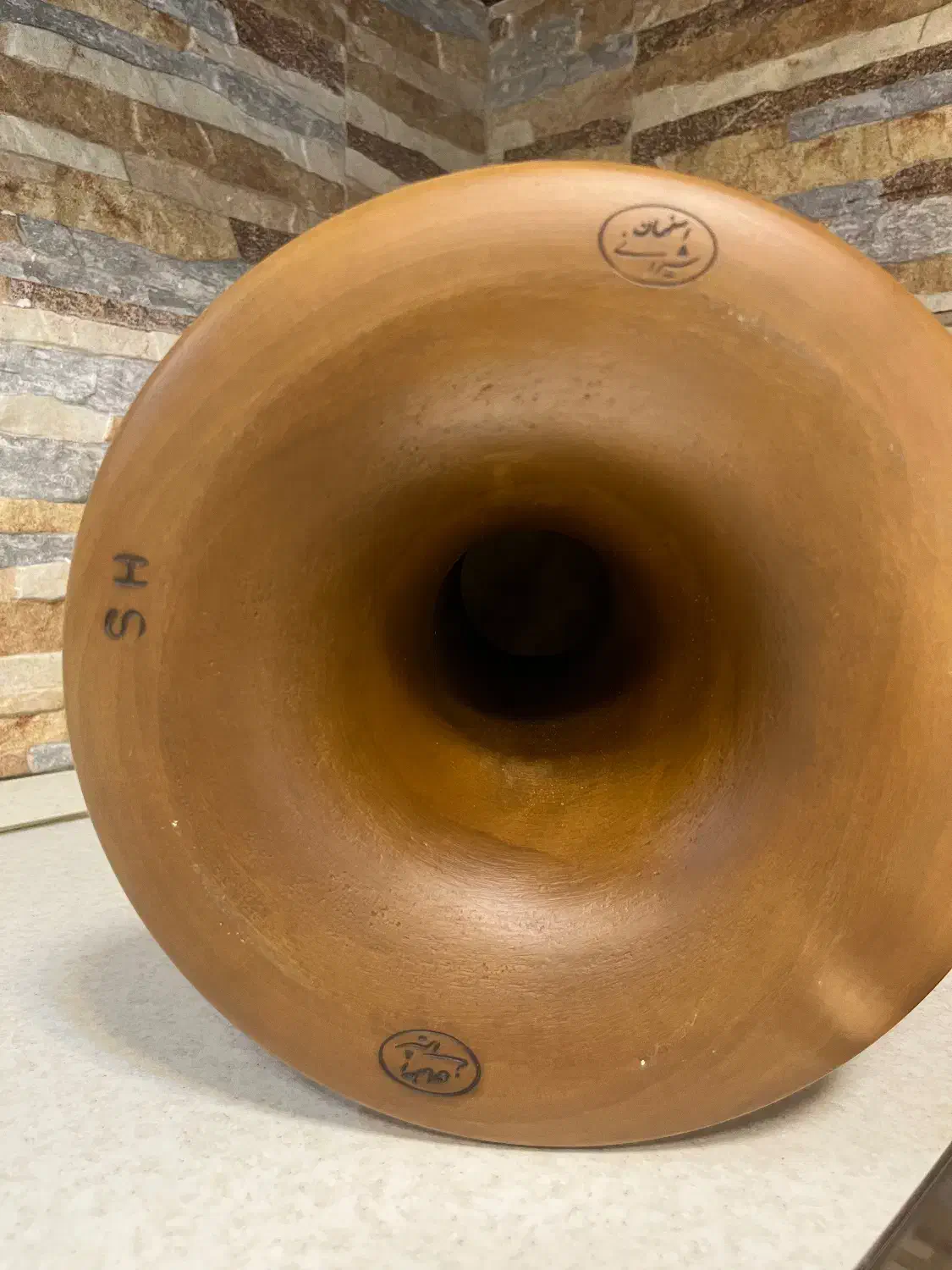 تنبک چوب گردو بی نقص|سازهای سنتی|رشت, بلوار گیلان|دیوار