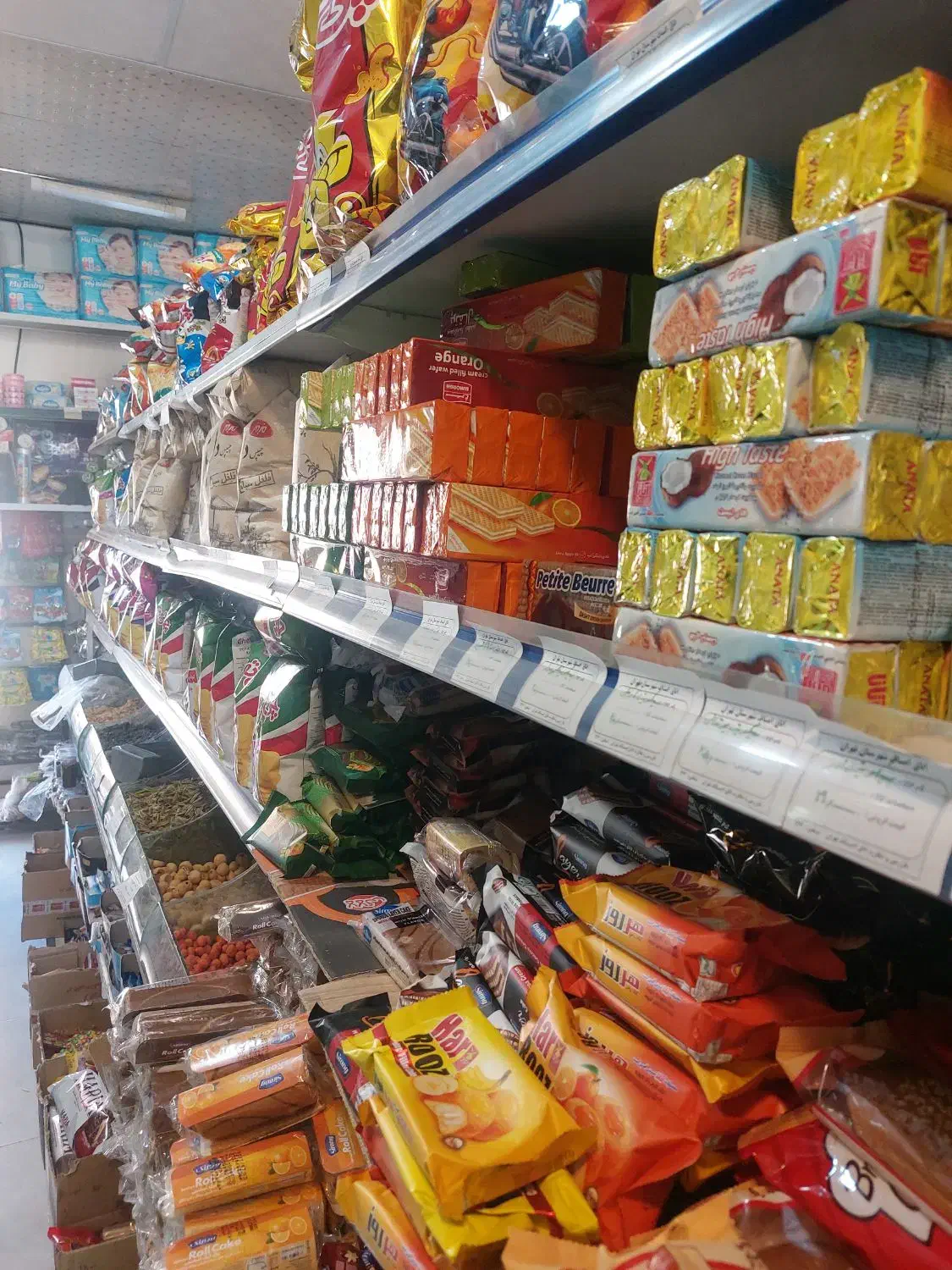 کار در سوپر مارکت فروشندگی و چیدمان|استخدام خدمات فروشگاه و رستوران|گلبهار, شهر جدید گلبهار|دیوار