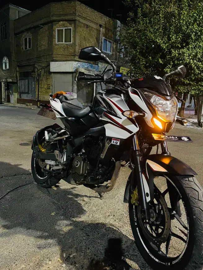 NS200|موتورسیکلت|ری, بازار آهن|دیوار
