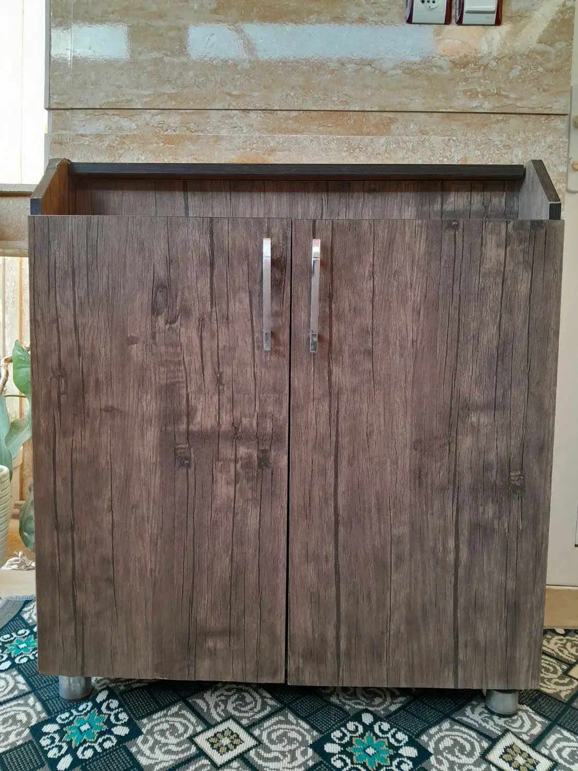 جاکفشی|جاکفشی، کمد، دراور|مینودشت, |دیوار