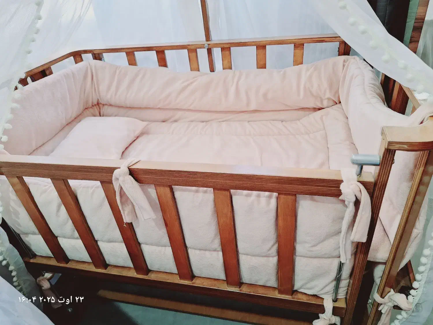 تخت کنار مادری نارسیس نو نو(محرک گهواره)|تخت و صندلی بچه|ساوه, |دیوار