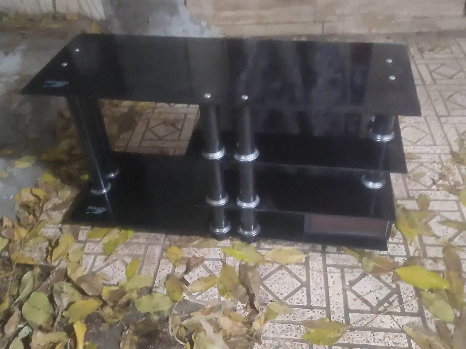 فروش میز شبشه ای سه طبقه دوکشاب|میز تلویزیون|سامان, |دیوار