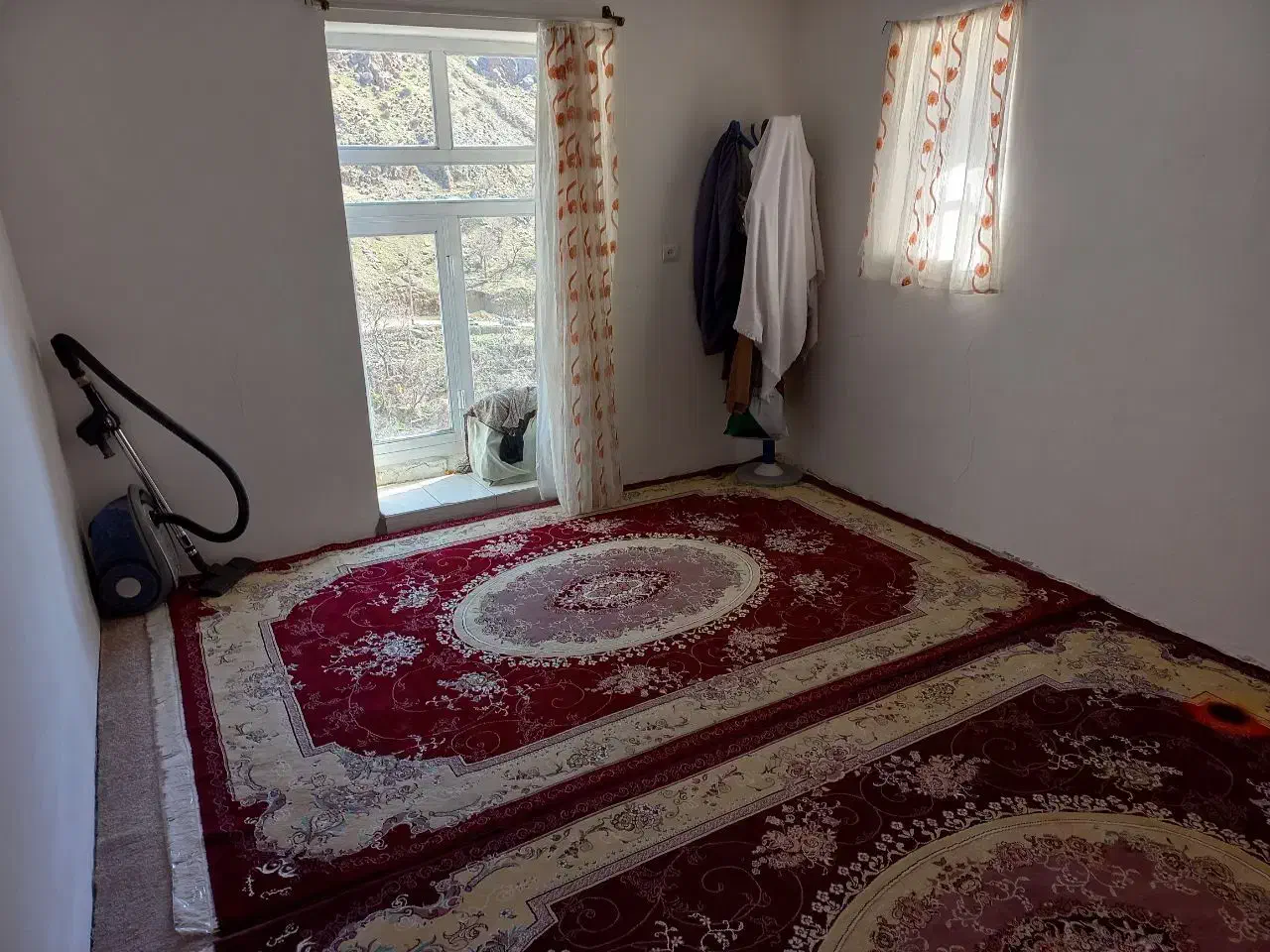 خانه روستایی واقع در روستای شرکان شهرستان پاوه|فروش خانه و ویلا|نوسود, |دیوار