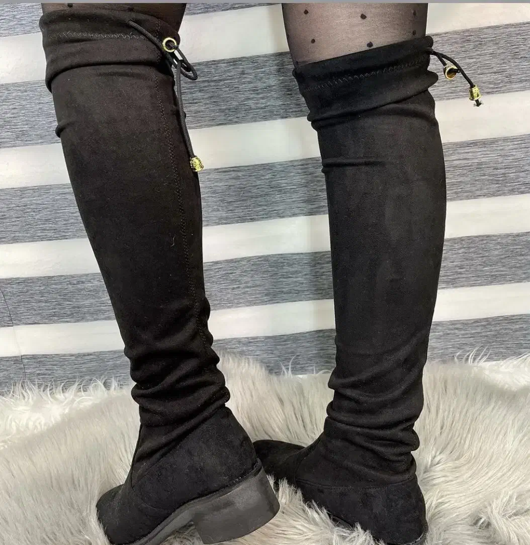 بوت بلند جورابی سوییت کاملا نو|کیف، کفش، کمربند|کرج, عظیمیه|دیوار