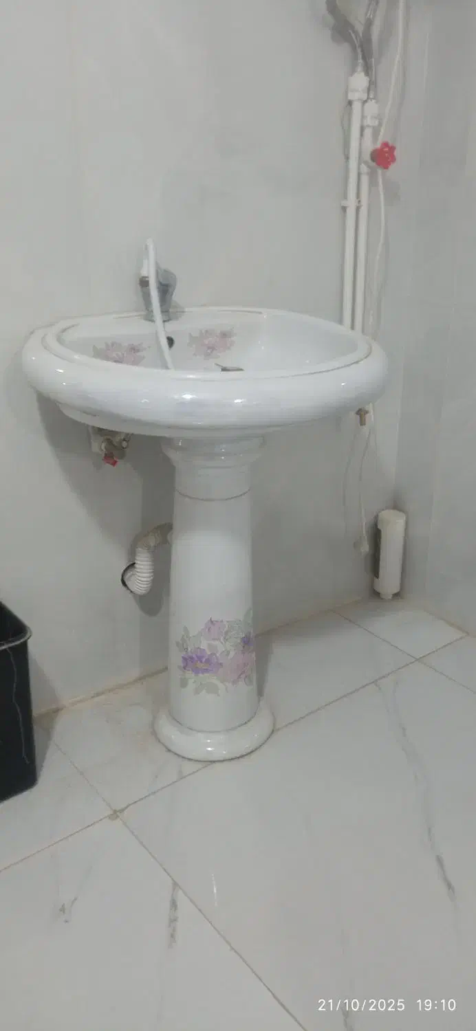 سرشور بزرگ|لوازم سرویس بهداشتی|تربت‌حیدریه, ترمینال|دیوار