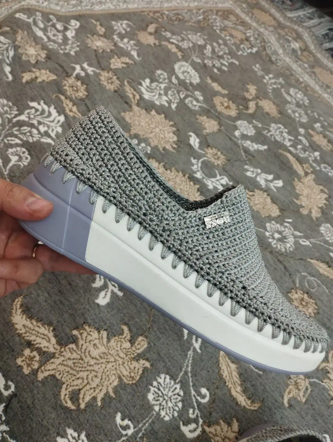 کفش|کیف، کفش، کمربند|کاشمر, |دیوار