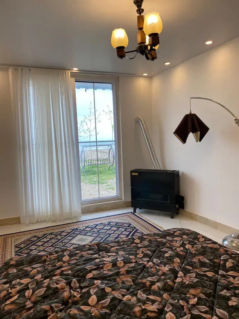 اجاره ویلا دوخوابه لب ساحل|اجارهٔ کوتاهمدت ویلا و باغ|بندر انزلی, طالب آباد|دیوار