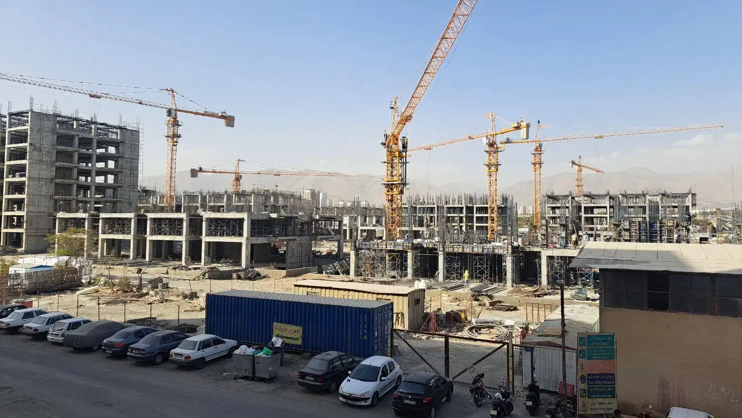 آرمان تندگویان سپاه هوافضا نفر اول+سفته|پیشفروش املاک|تهران, شهرک انصار|دیوار