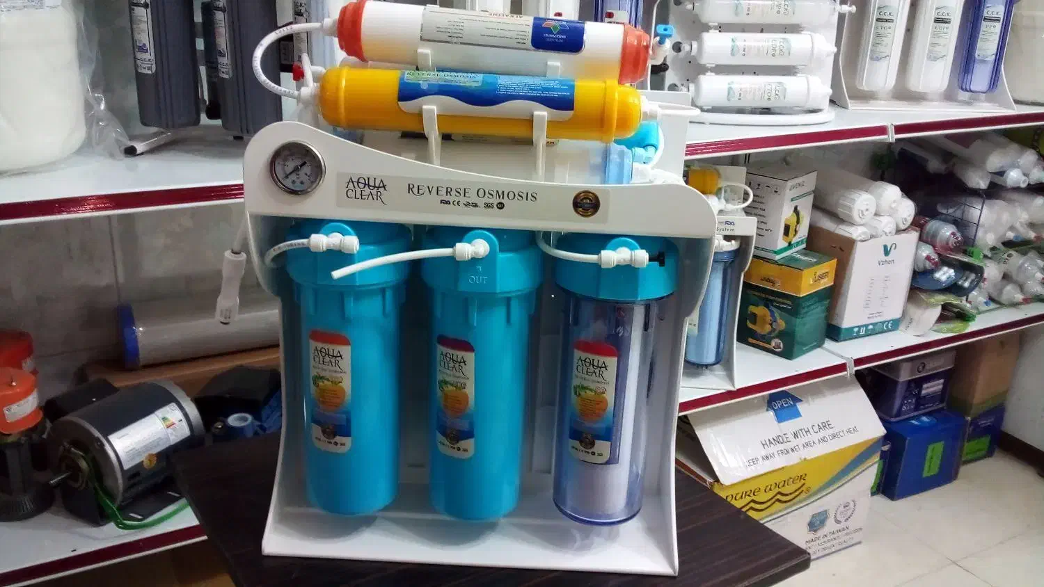 فروش انواع تصفیه آب های خانگی و نیمه صنعتی|آب‌سردکن و تصفیه آب|اصفهان, بهارستان|دیوار