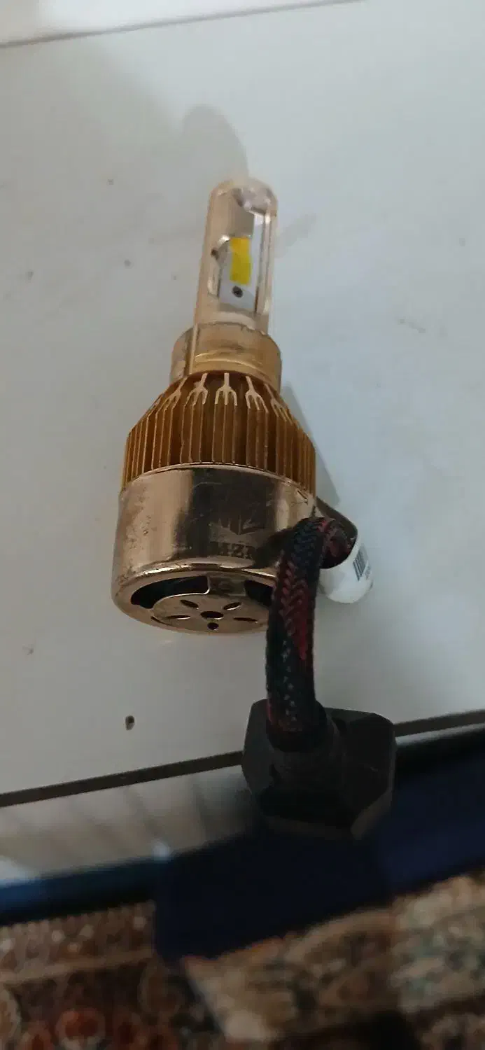 چراغ رنگ آبی سالم|لامپ و چراغ|تاکستان, |دیوار