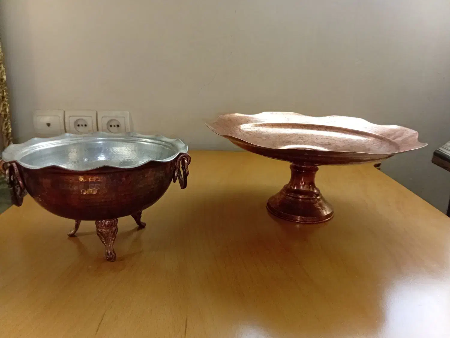 ظرف و مجسمه برنز|مجسمه، تندیس، ماکت|خرمآباد, |دیوار