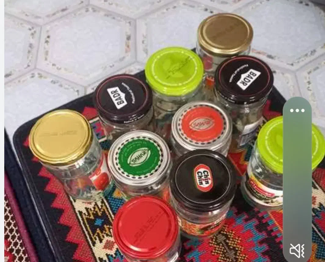 شیشه خالی ترشی تمیز و سالم|ظروف نگهدارنده، پلاستیکی، یک‌بارمصرف|کرج, کوی کارمندان جنوبی|دیوار