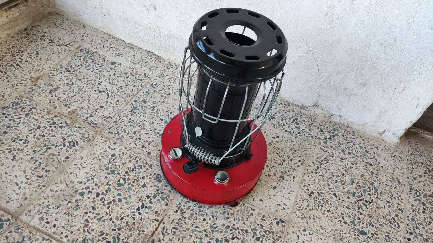 بخاری نفتی آترا|بخاری، هیتر، شومینه|شوشتر, |دیوار