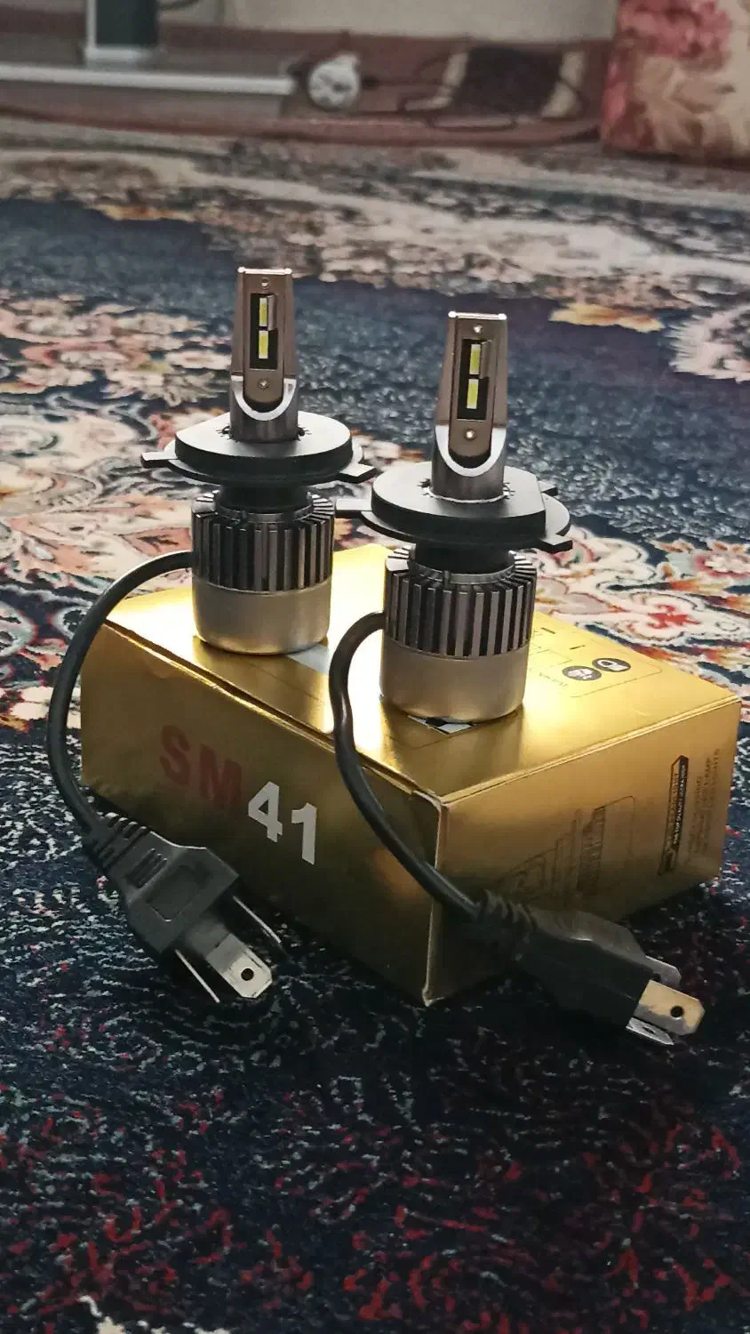 هدلایت سفید یخی نو|قطعات یدکی و لوازم جانبی|قم, ولیعصر|دیوار