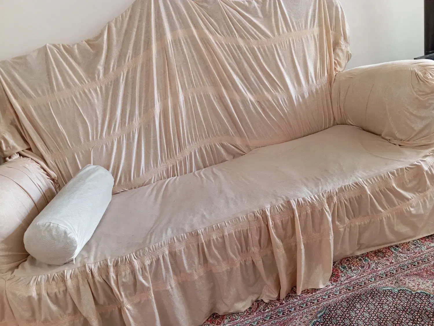 رومبلی|مبلمان خانگی و میز عسلی|اهر, |دیوار